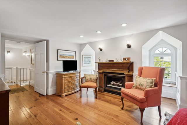 39 N Adgers Wharf, Charleston, SC 29401