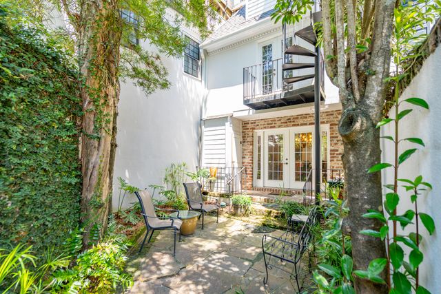 39 N Adgers Wharf, Charleston, SC 29401