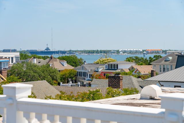 39 N Adgers Wharf, Charleston, SC 29401