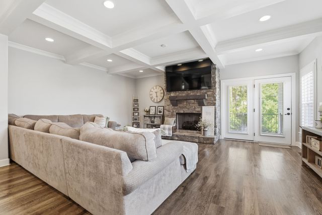 127 Waters Hill Cir, Lebanon, TN 37087