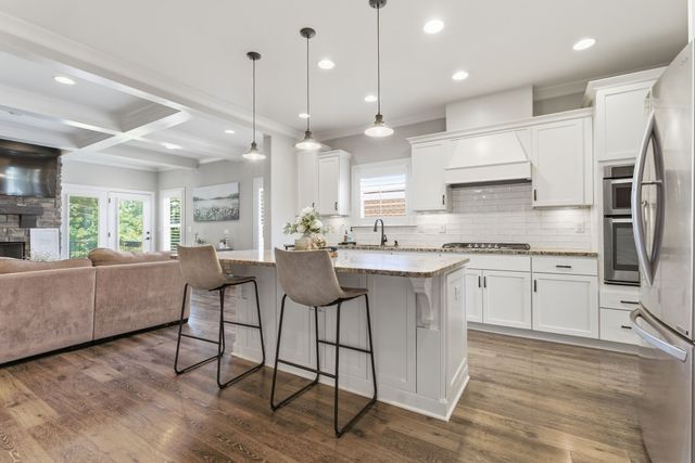 127 Waters Hill Cir, Lebanon, TN 37087