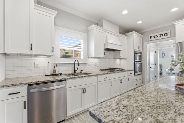 127 Waters Hill Cir, Lebanon, TN 37087