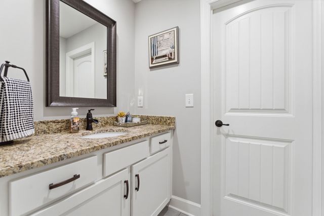 127 Waters Hill Cir, Lebanon, TN 37087