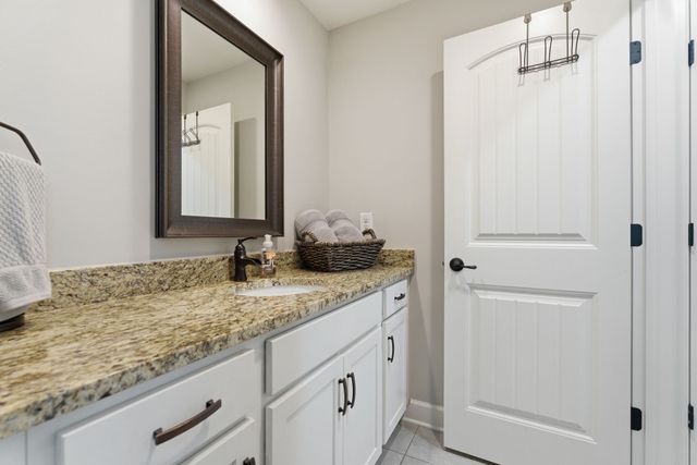 127 Waters Hill Cir, Lebanon, TN 37087