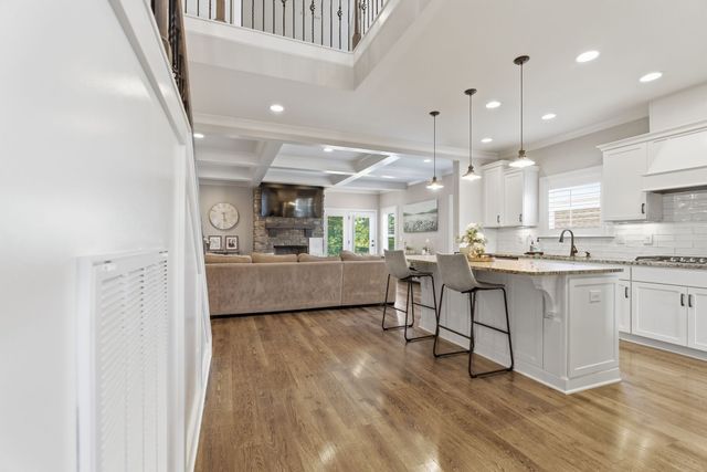 127 Waters Hill Cir, Lebanon, TN 37087