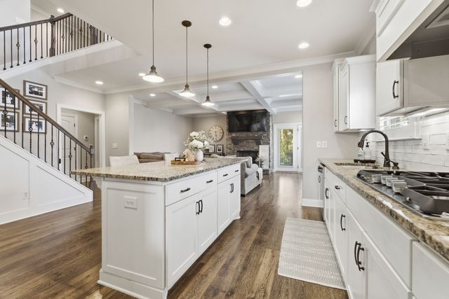 127 Waters Hill Cir, Lebanon, TN 37087