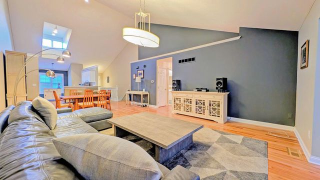 7871 Linksview Circle, Westerville, OH 43082