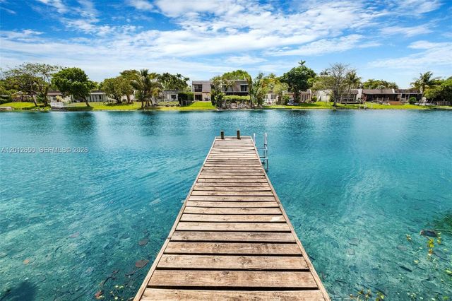 6750 White Oak Dr, Miami Lakes, FL 33014