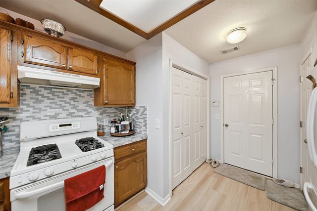 3217 N 8th Place, Broken Arrow, OK 74012