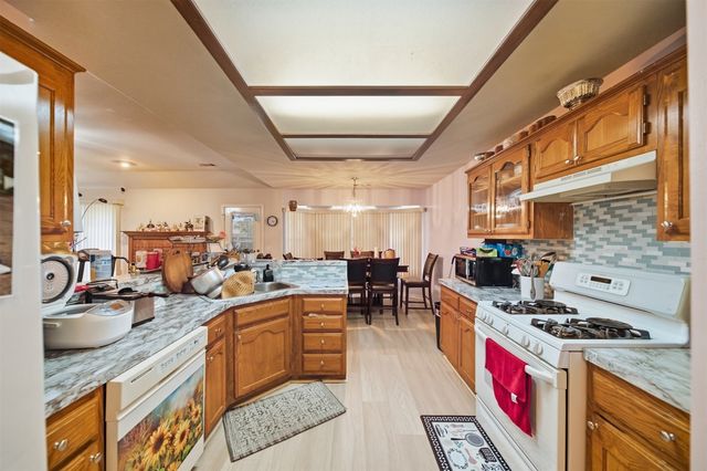 3217 N 8th Place, Broken Arrow, OK 74012