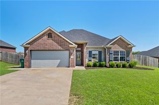 521 Beasley Drive, Centerton, AR 72719