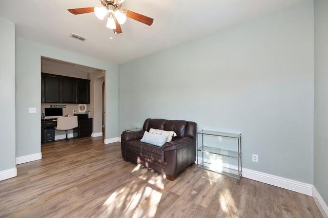 1195 Broad Acres Way, Plumas Lake, CA 95961