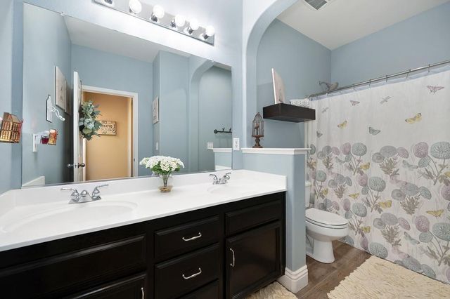 1195 Broad Acres Way, Plumas Lake, CA 95961