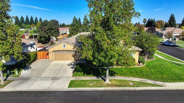 1195 Broad Acres Way, Plumas Lake, CA 95961