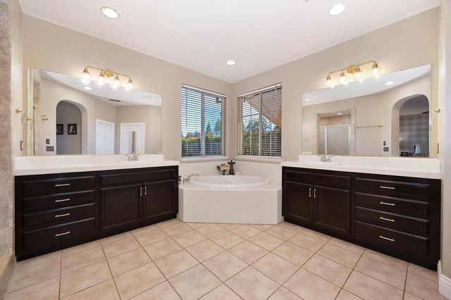 1195 Broad Acres Way, Plumas Lake, CA 95961