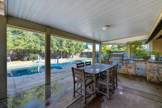 1195 Broad Acres Way, Plumas Lake, CA 95961