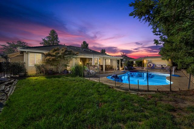 1195 Broad Acres Way, Plumas Lake, CA 95961