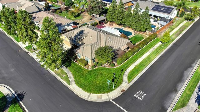 1195 Broad Acres Way, Plumas Lake, CA 95961