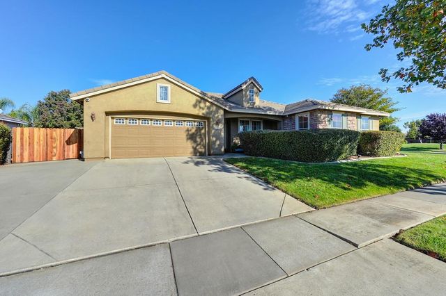 1195 Broad Acres Way, Plumas Lake, CA 95961