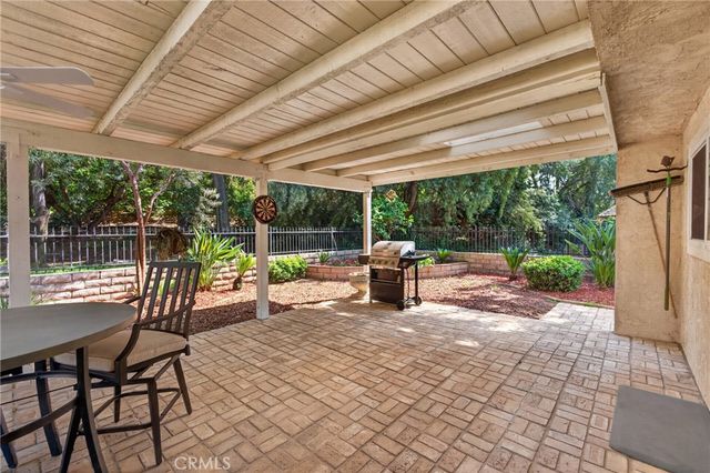 1555 Lynne Court, Redlands, CA 92373