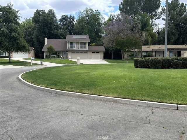 1555 Lynne Court, Redlands, CA 92373