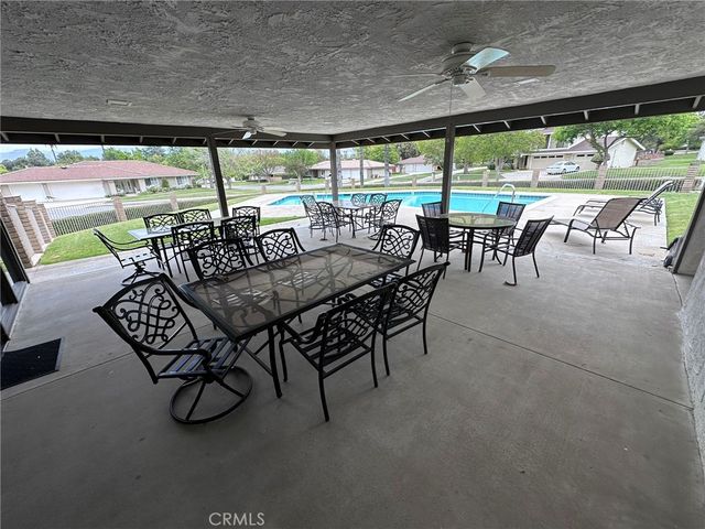 1555 Lynne Court, Redlands, CA 92373