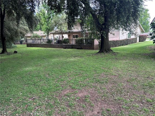 1555 Lynne Court, Redlands, CA 92373