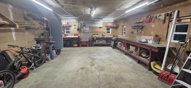 404 N Main Street, Coleta, IL 61081