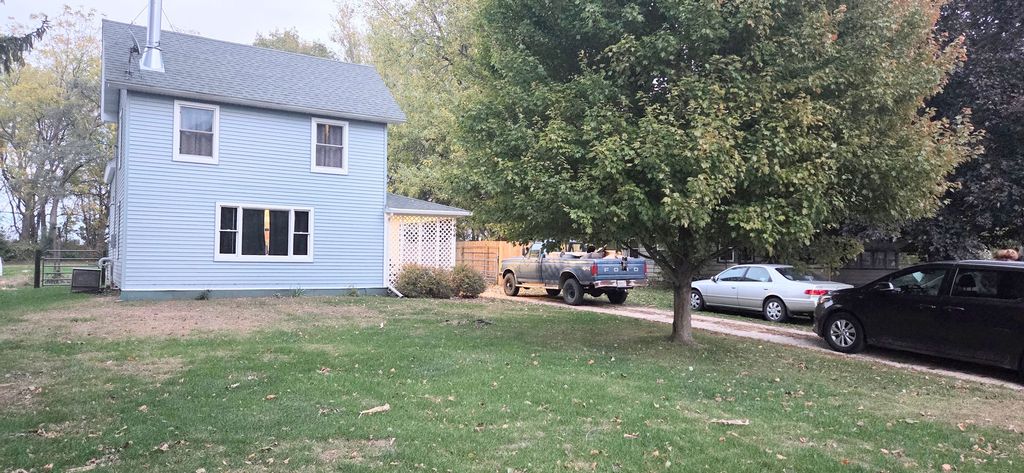 404 N Main Street, Coleta, IL 61081