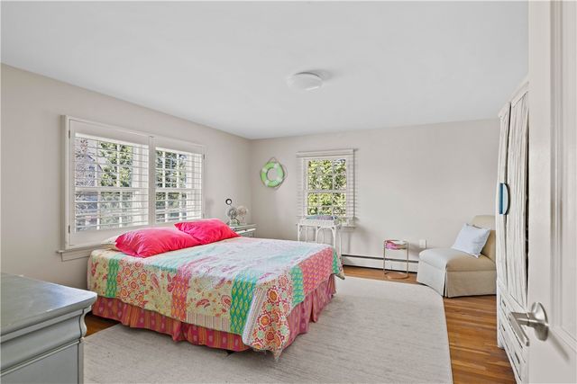 26 Red Cross Avenue, Newport, RI 02840
