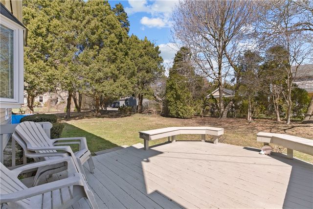 26 Red Cross Avenue, Newport, RI 02840