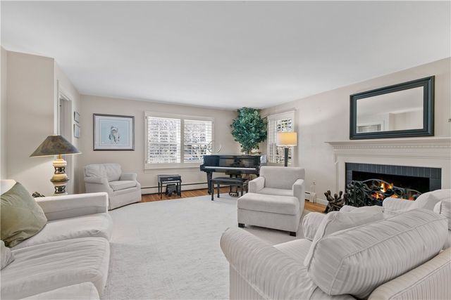 26 Red Cross Avenue, Newport, RI 02840