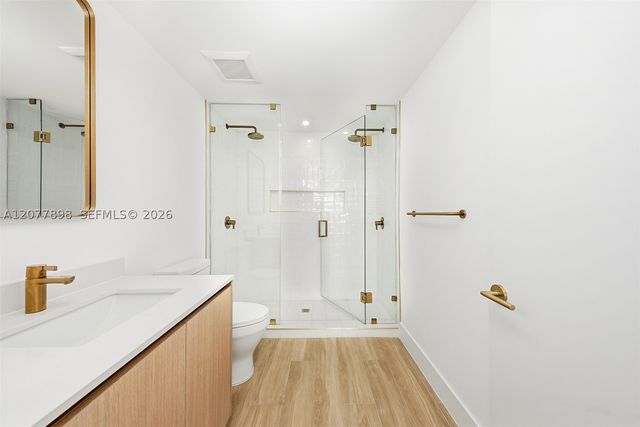 90 NE 32 1016, Miami, FL 33137