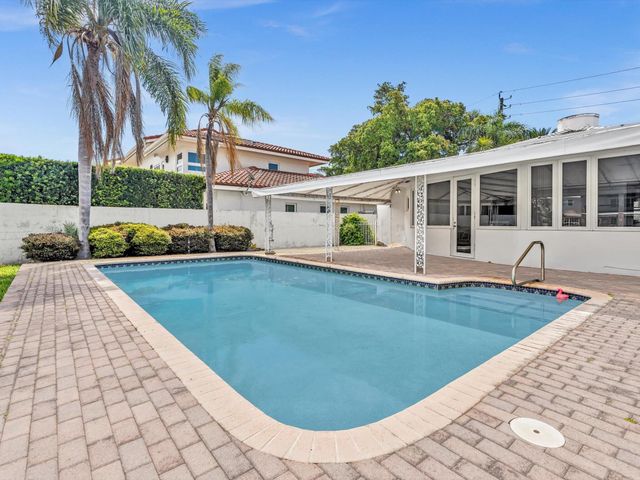 3051 NE 44th Street, Fort Lauderdale, FL 33308