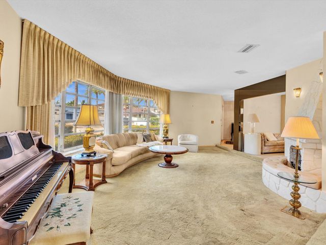 3051 NE 44th Street, Fort Lauderdale, FL 33308