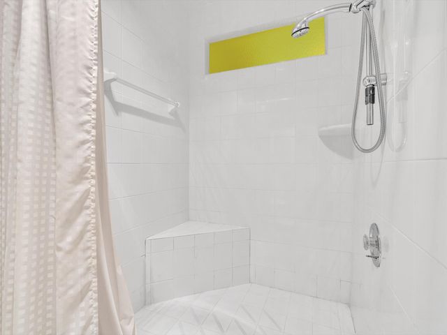 3051 NE 44th Street, Fort Lauderdale, FL 33308