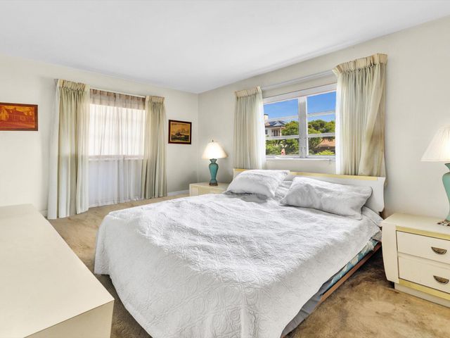 3051 NE 44th Street, Fort Lauderdale, FL 33308