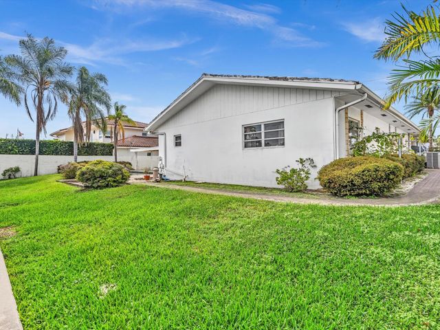 3051 NE 44th Street, Fort Lauderdale, FL 33308