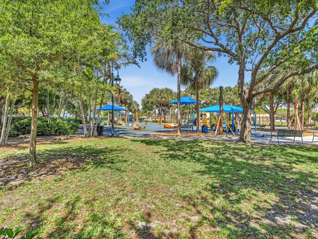 3051 NE 44th Street, Fort Lauderdale, FL 33308