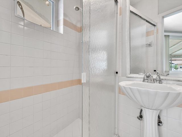 3051 NE 44th Street, Fort Lauderdale, FL 33308