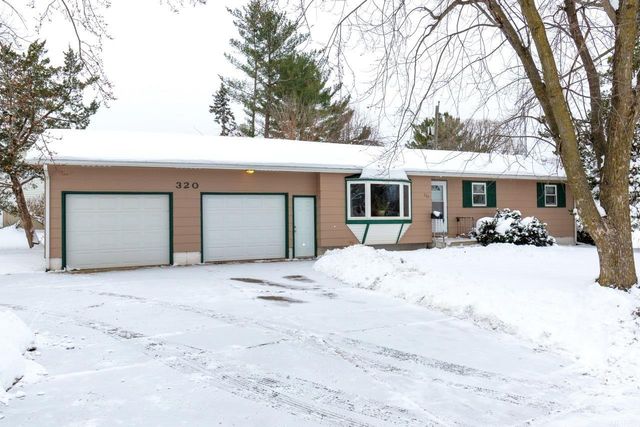 320 Valley, Waterloo, IA 50701