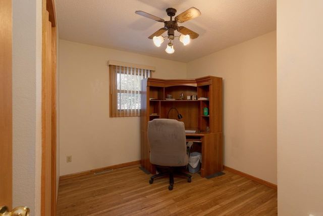 320 Valley, Waterloo, IA 50701