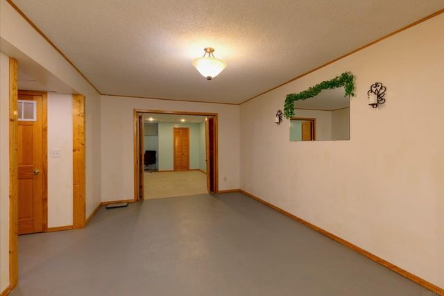 320 Valley, Waterloo, IA 50701