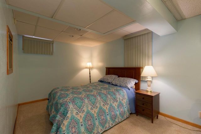 320 Valley, Waterloo, IA 50701