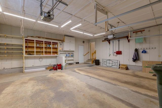 320 Valley, Waterloo, IA 50701