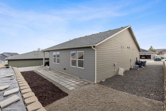 8215 S Avery Rd, Cheney, WA 99004