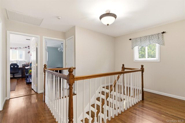 60 Tulipwood Drive, Commack, NY 11725