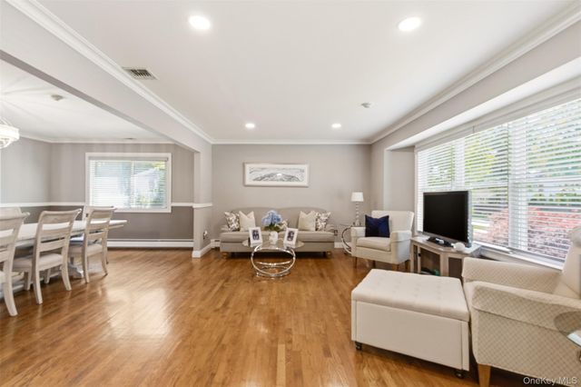 60 Tulipwood Drive, Commack, NY 11725