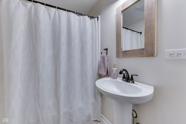 381 Walnut Street, Franklin, IN 46131