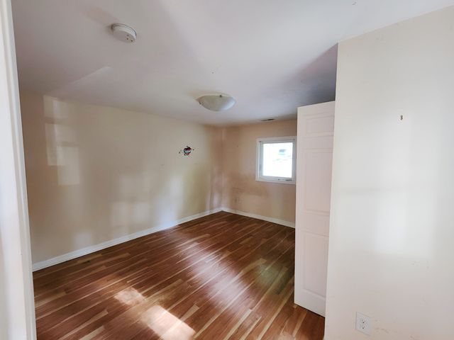 66 Lakeshore Dr, Holliston, MA 01746